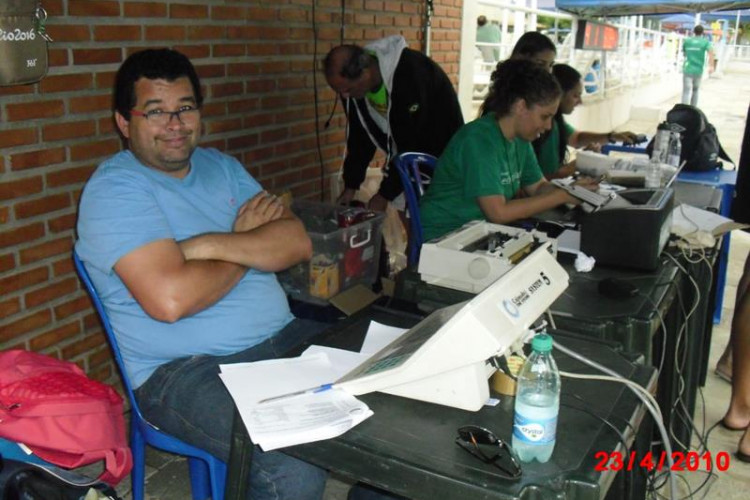 2ba7e4a0a759fd0d477d76c4d8eef83b