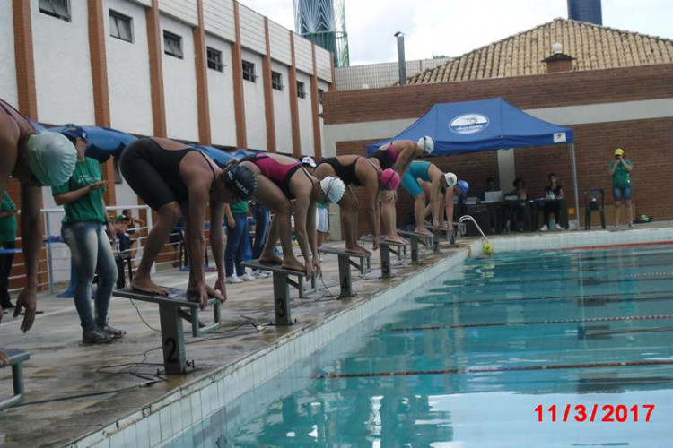 6538182370fce4ca3c1148d03a7ea27d