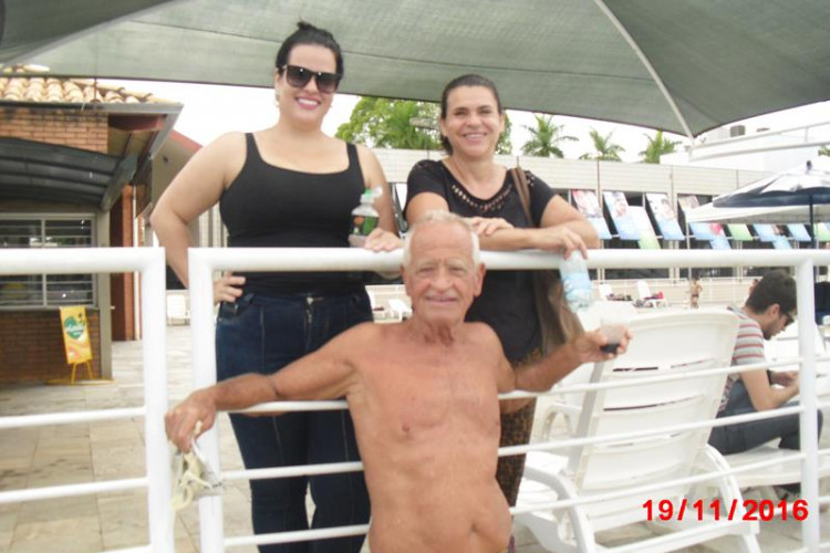 8064945edb3c903e4db84aa0be52b4f6