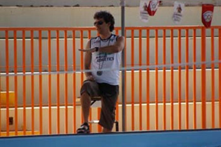 b7413294ad2f24780f1a489a2f54300f