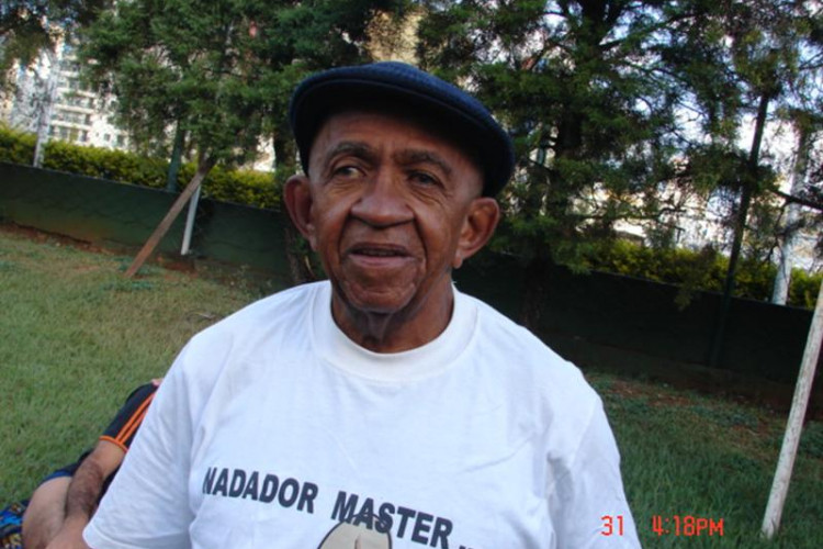 ec81b771680bd99e873ae0fd0448937e